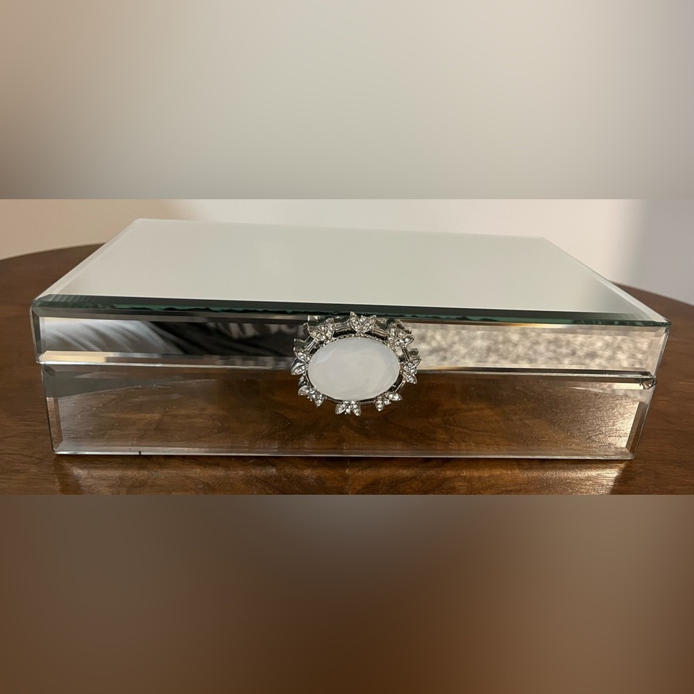 Elegant & Beautiful Mirror Box.